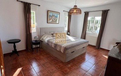 CHALET IN A QUIET AREA WITH PRIVATE POOL